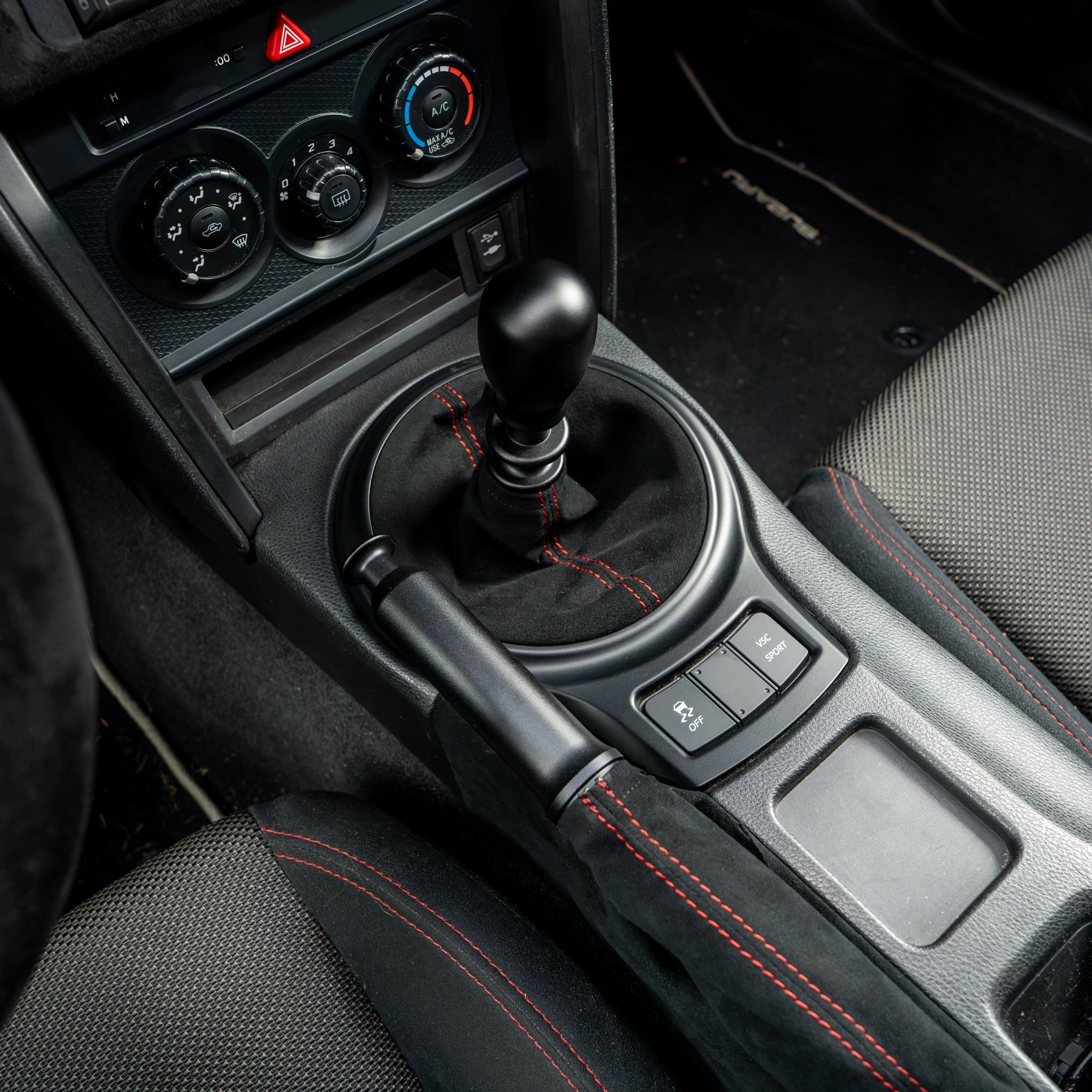 Billetworkz Premium Alcantara Shift Boot (6-Speed) - 2013-2021 Toyota 86 / Subaru BRZ / Scion FRS