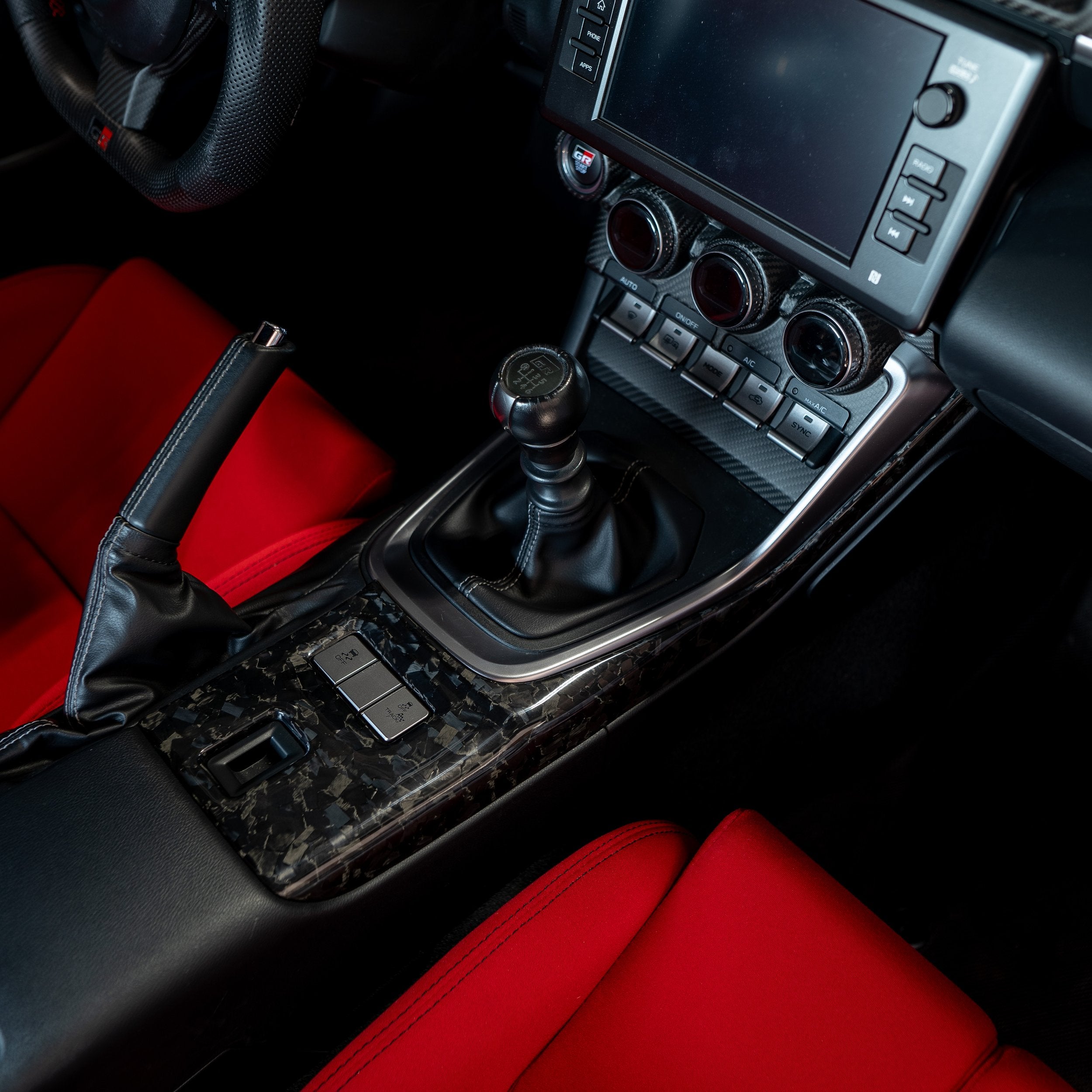 Driven.Media Carbon Fiber Extended Center Console - 2022+ Toyota GR86 / Subaru BRZ