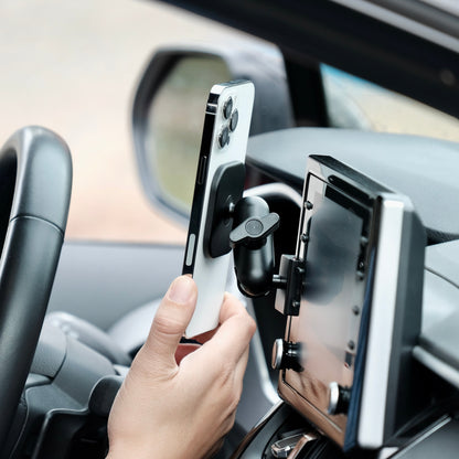 Offroam MagSafe-compatible Phone Mount - 2023+ Toyota Corolla