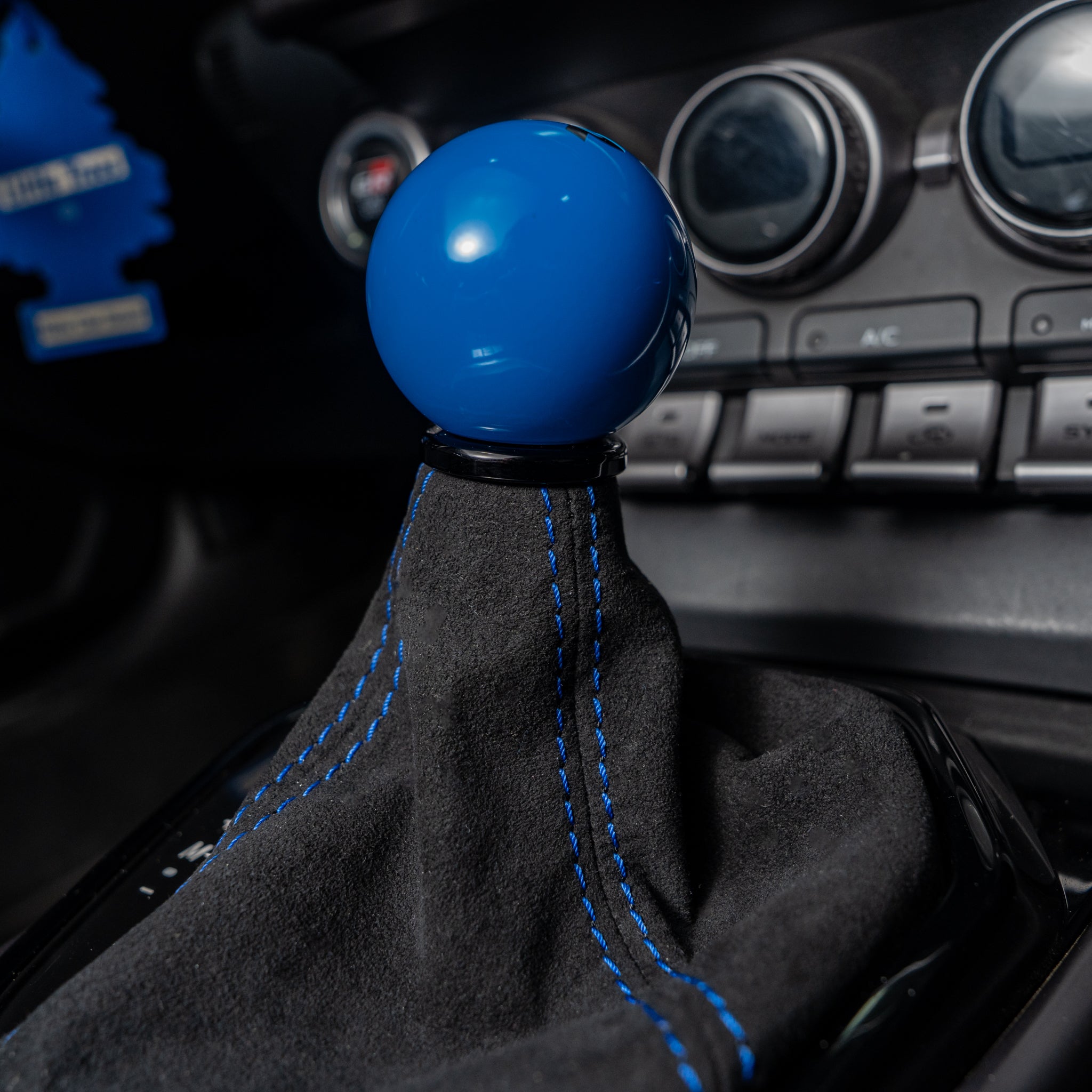 Billetworkz Premium Alcantara Shift Boot - 2022+ Toyota GR86 / Subaru BRZ (Automatic)