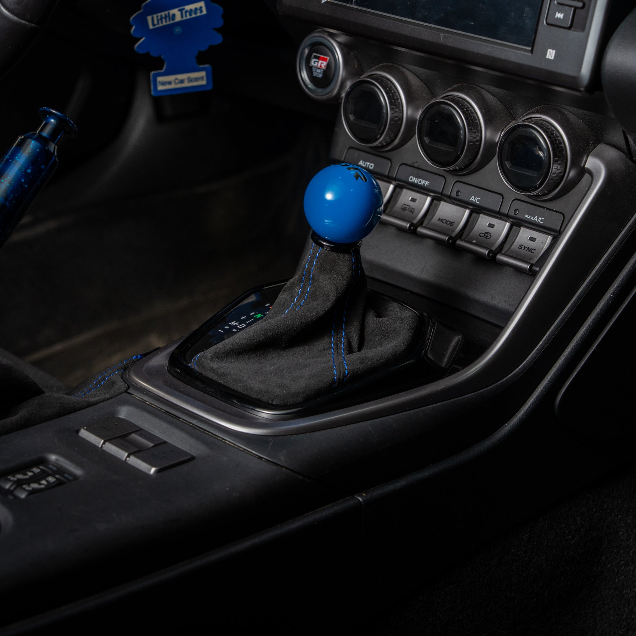 Billetworkz Premium Alcantara Shift Boot - 2022+ Toyota GR86 / Subaru BRZ (Automatic)